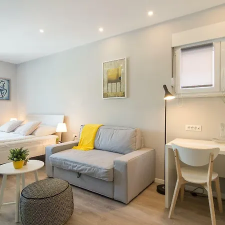 4 Elements Old Town Views 트로기르