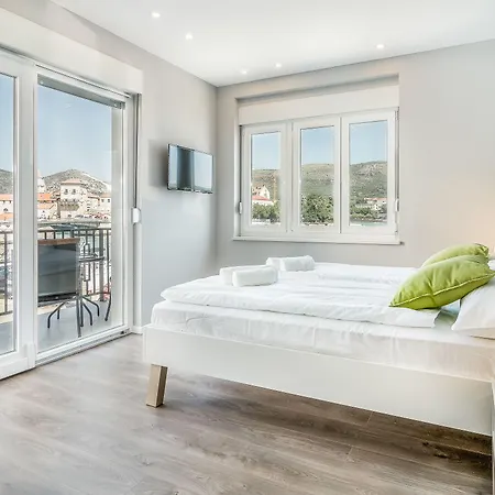 4 Elements Old Town Views Gasthof Trogir