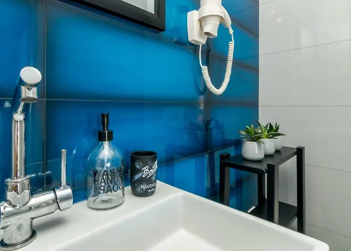 4 Elements Old Town Views ゲストハウス 4*