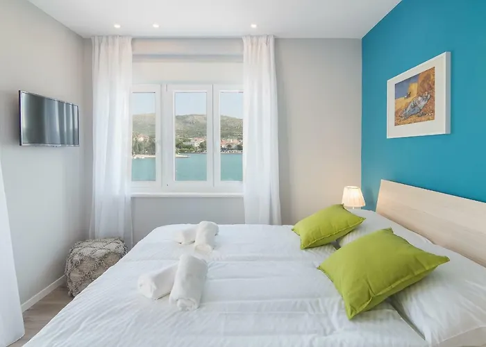 4 Elements Old Town Views ゲストハウス