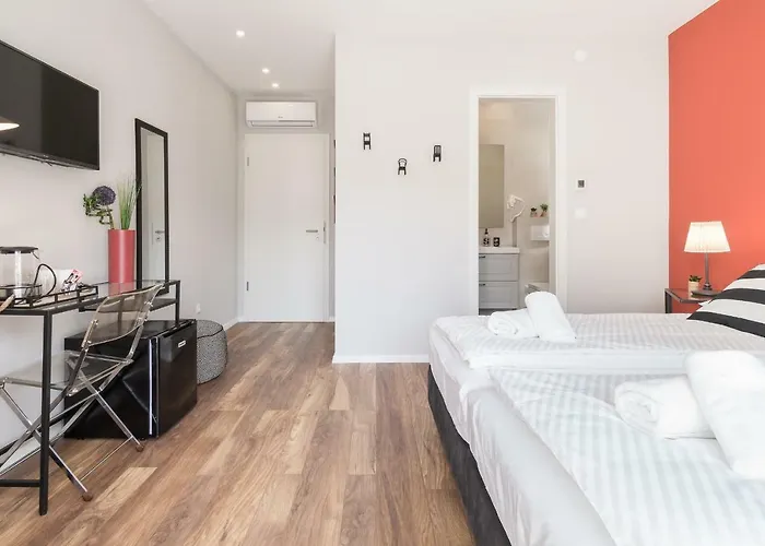 4 Elements Old Town Views ゲストハウス トロギール