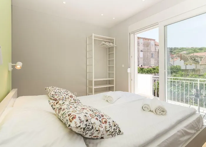 4 Elements Old Town Views Maison d'hôtes 4*