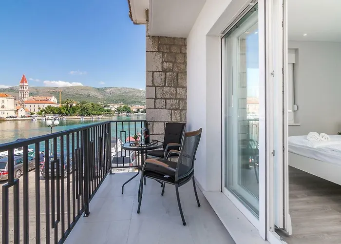 4 Elements Old Town Views Maison d'hôtes