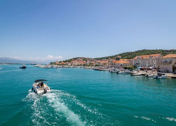 4 Elements Old Town Views Maison d'hôtes 4*