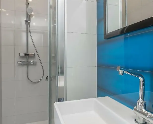 4 Elements Old Town Views